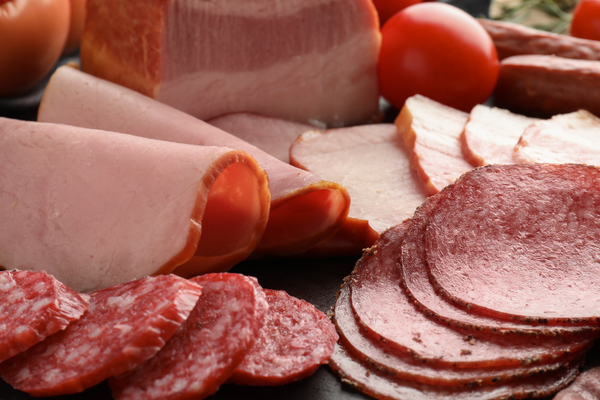 ハムやソーセージは無添加を選んでください🍖